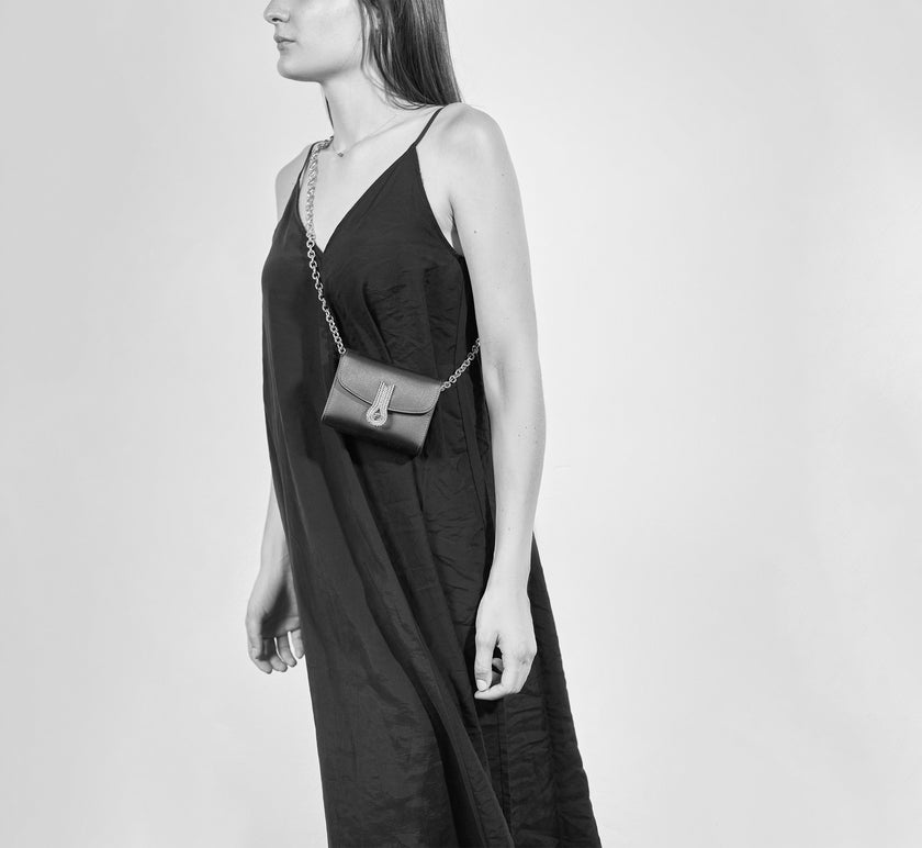 QUEEN MICRO SATIN BLACK