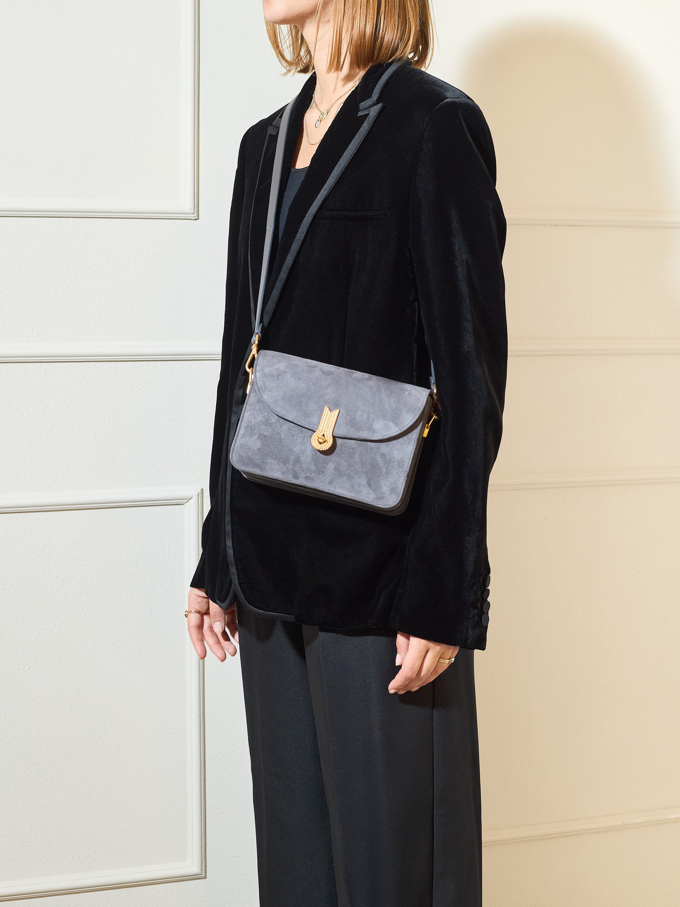 QUEEN VERA SUEDE GREY